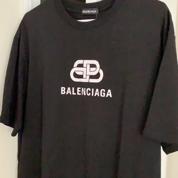 Balenciaga T-shirt - Picture 1 of 1